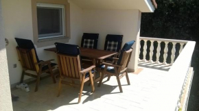 Отель Sukosan Apartment  Сукосан